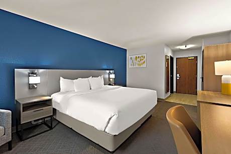 King Room - Accessible/Non-Smoking