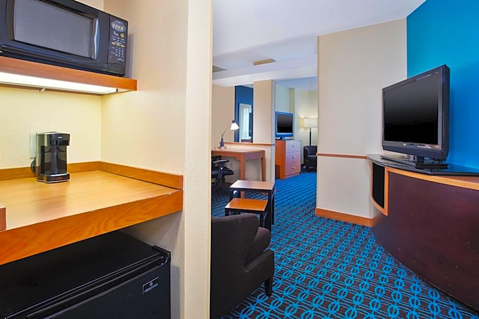 Fairfield Inn & Suites by Marriott Lexington North