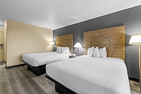 Queen Room with Two Queen Beds - Non-Smoking