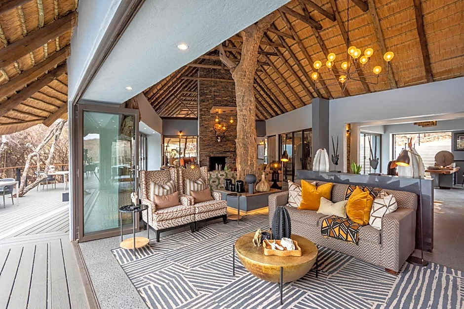 Tuningi Safari Lodge