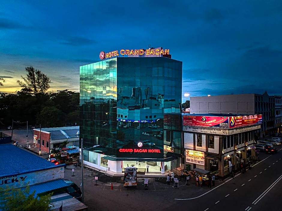 Grand Bagan Hotel