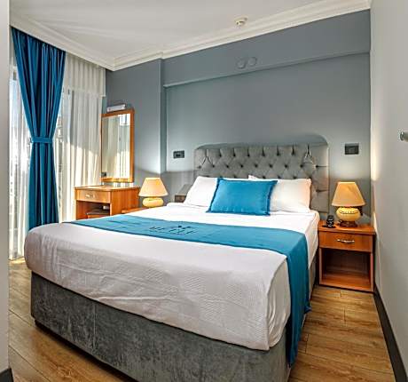 Quadruple Room with Balcony