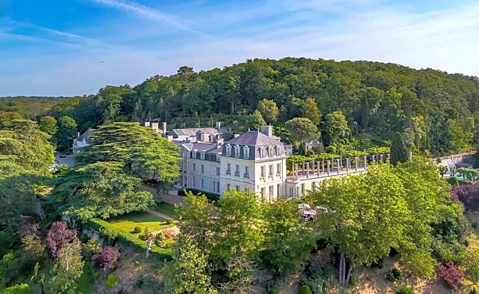 Chateau De Rochecotte