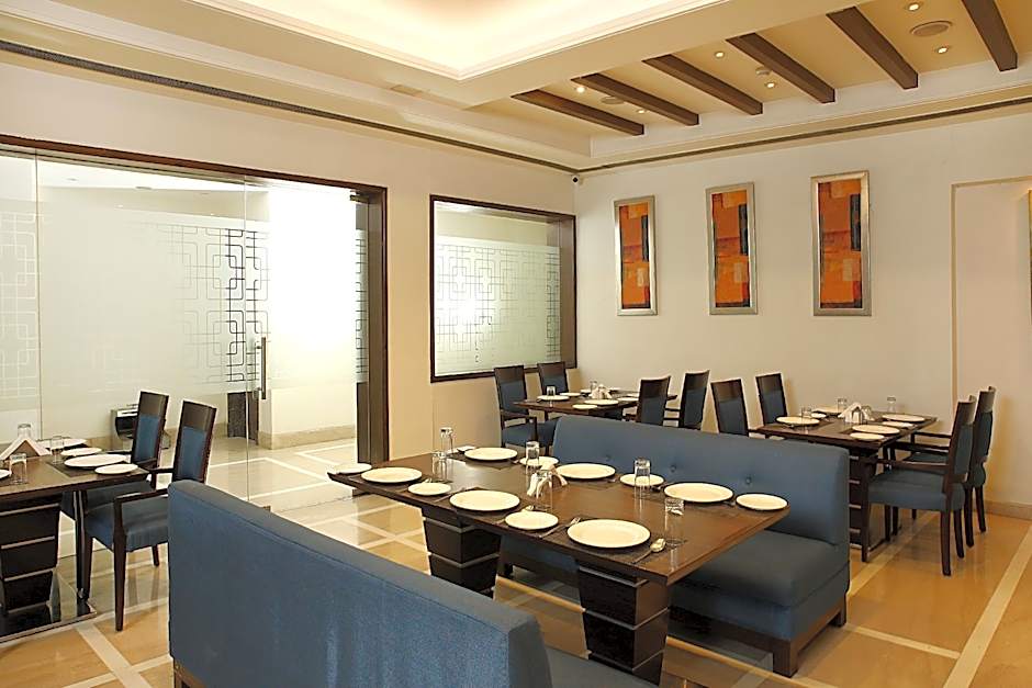 Inde Hotel Signature Tower