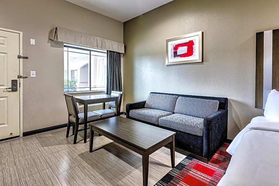 Americas Best Value Inn and Suites IAH Airport North