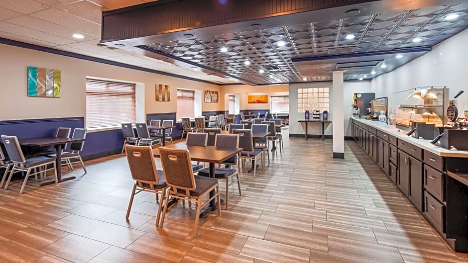 SureStay Plus Hotel by Best Western Sacramento Cal Expo