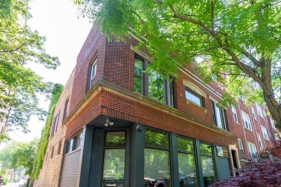 House 5863- Chicago'S Premier Bed And Breakfast