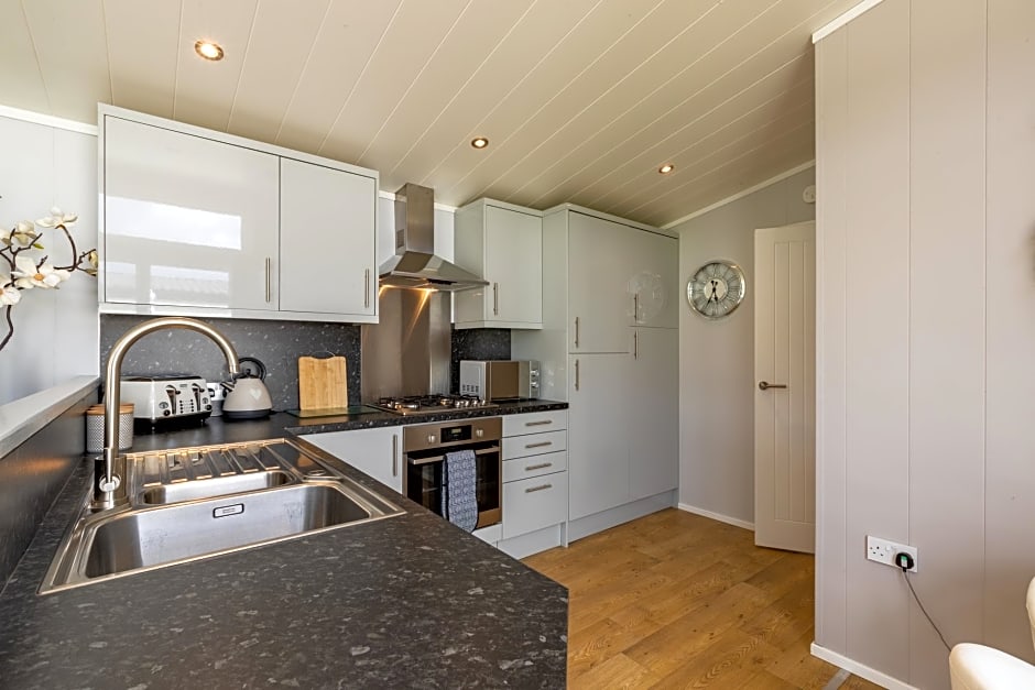 Inside No. 1 Retreat