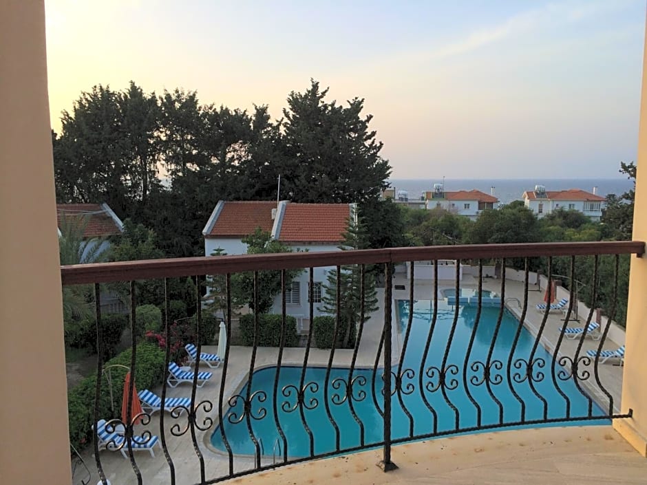 The Prince Inn Hotel & Villas