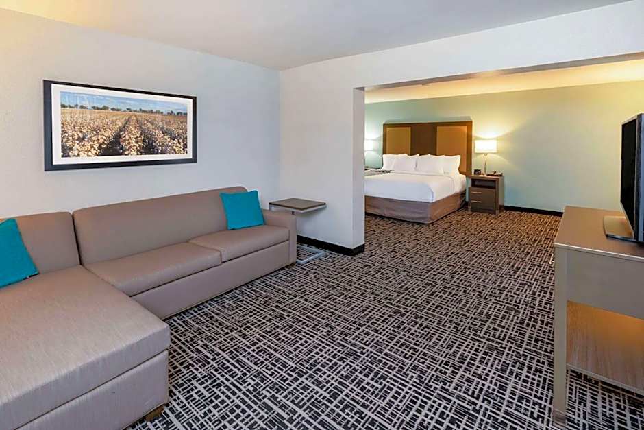 La Quinta Inn & Suites by Wyndham Jonesboro