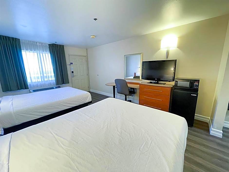 Motel 6 Barstow, CA I15 and Lenwood Road