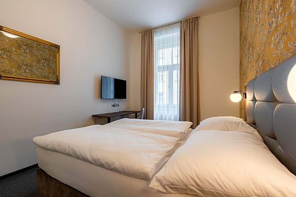 EA Hotel Victoria