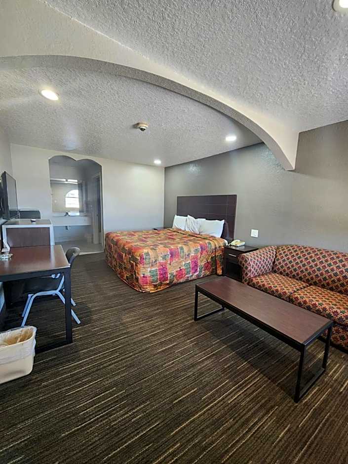 Scottish Inn and Suites Beaumont