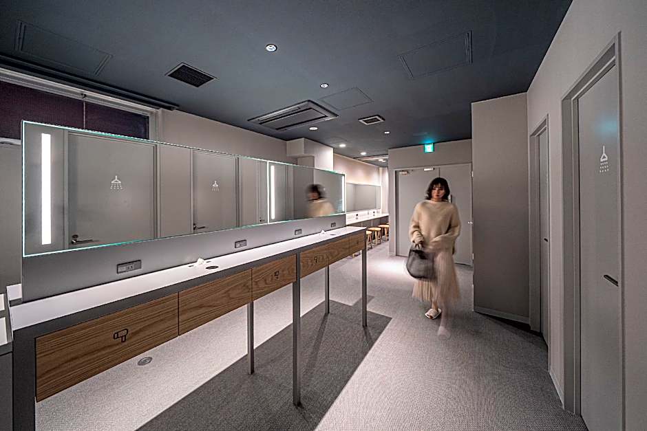 Capsule Plus Yokohama Sauna & Capsule
