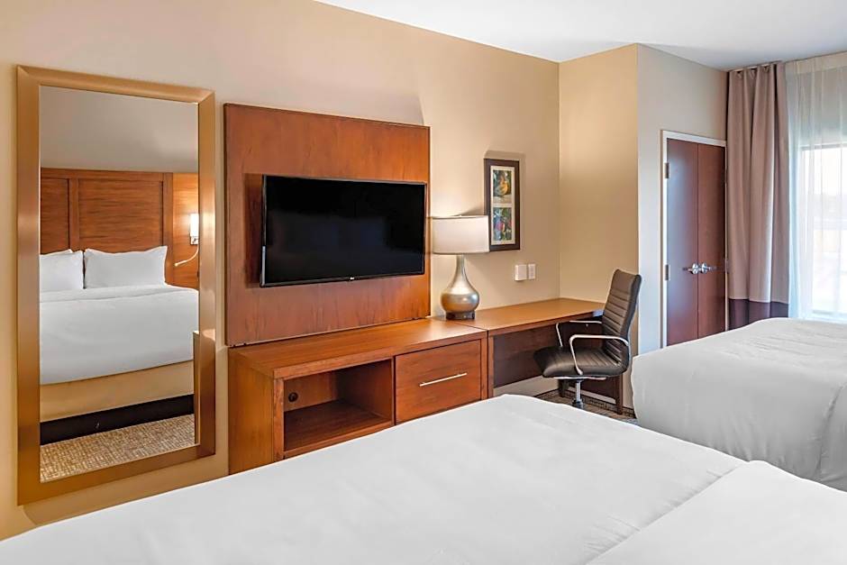 Comfort Inn & Suites Clarkston Pine Knob Area