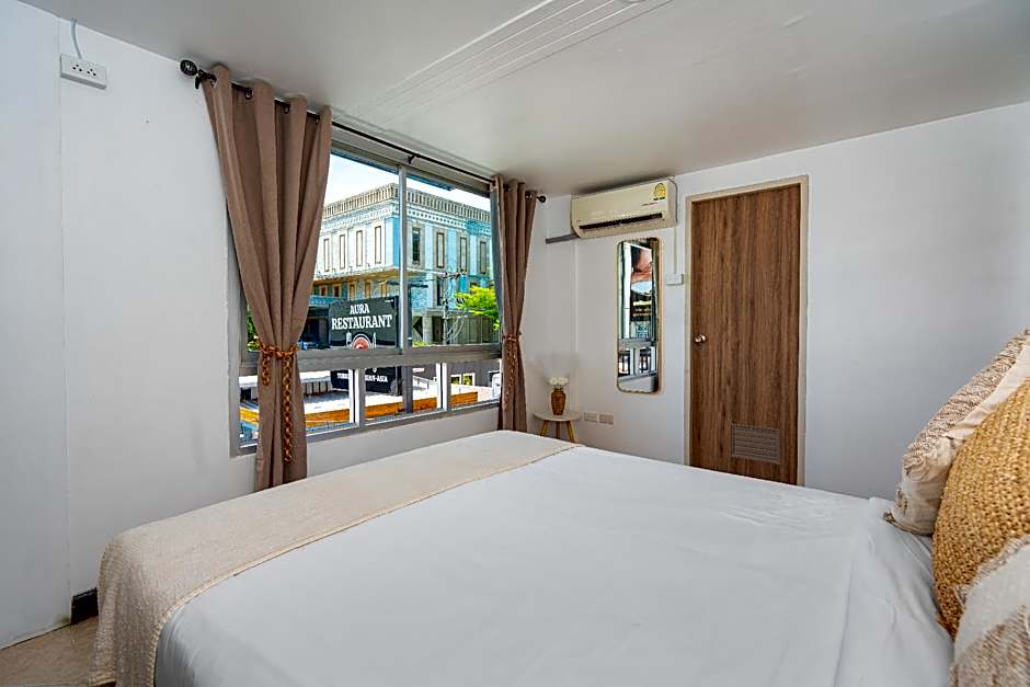 Kata Station Boutique Hotel, Kata Beach