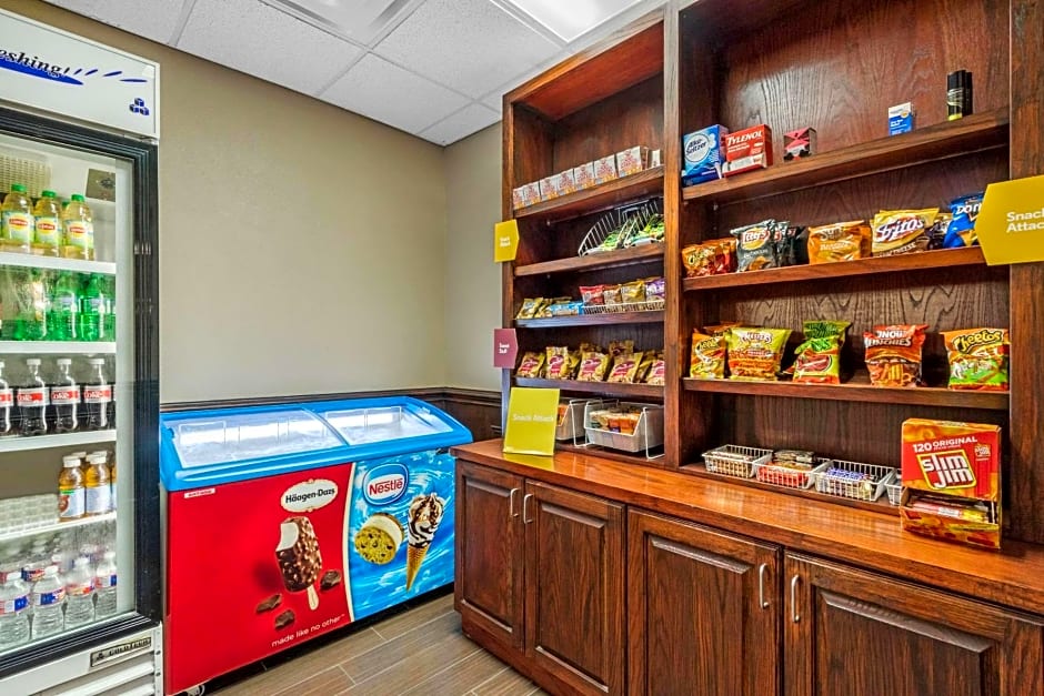Comfort Suites Central