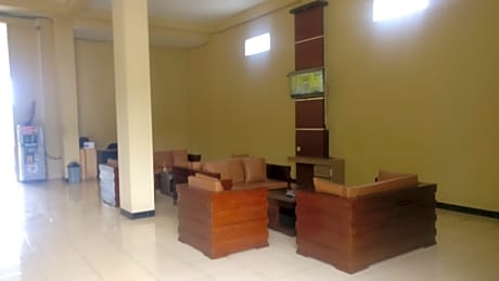 Caraka Hotel Batununggal by ZUZU