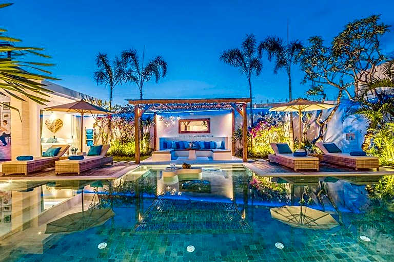 Villa Smilla:  Outstanding 4BR Luxury Villa Seminyak