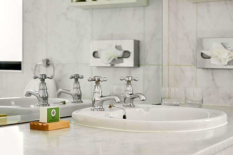 The Lansdowne Kenmare