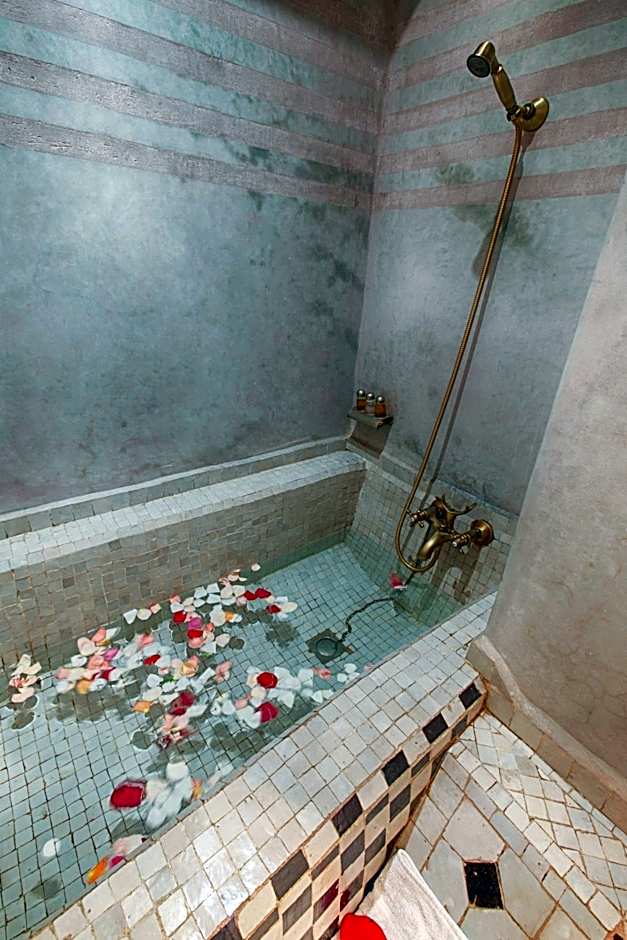 Riad Kenzo