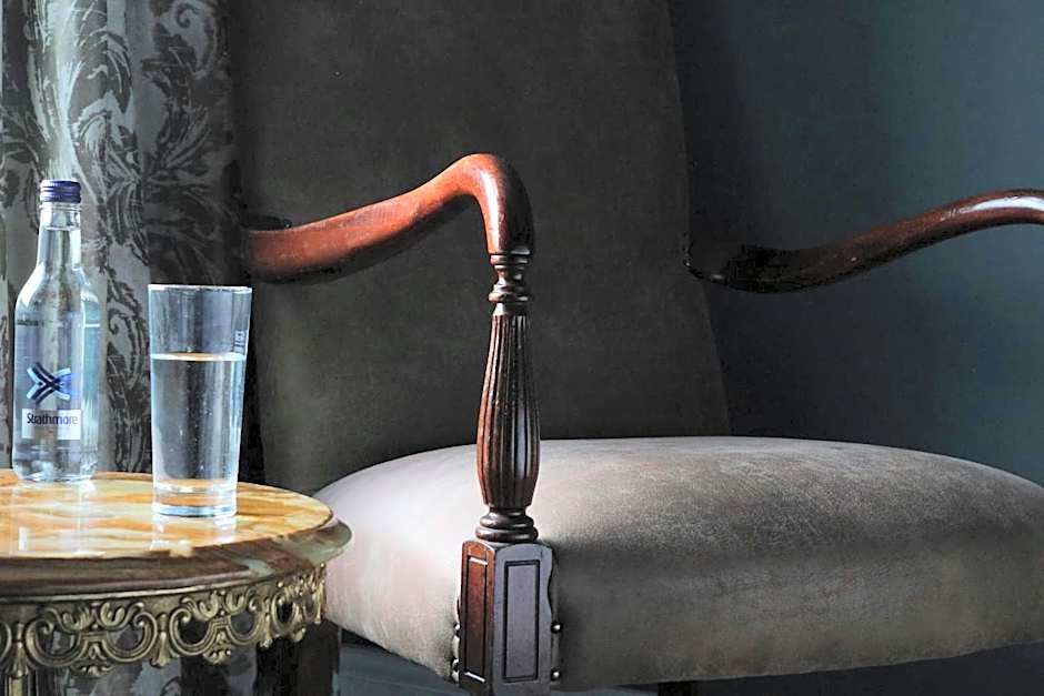 The White Hart Hotel