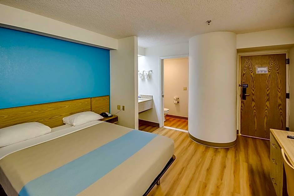 Motel 6-Katy, TX - Houston