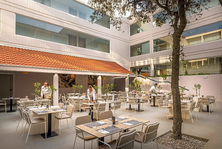 Valamar Tirena Hotel