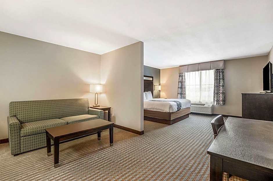 Photo 1 of 1 of Deluxe 1 King Bed Suite