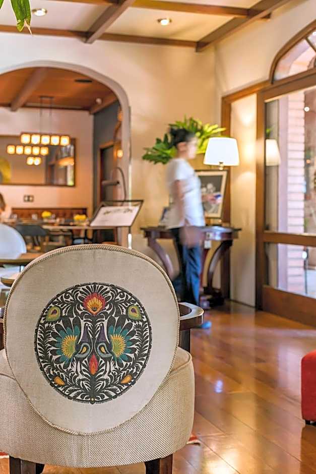 Las Lomas Casa Hotel