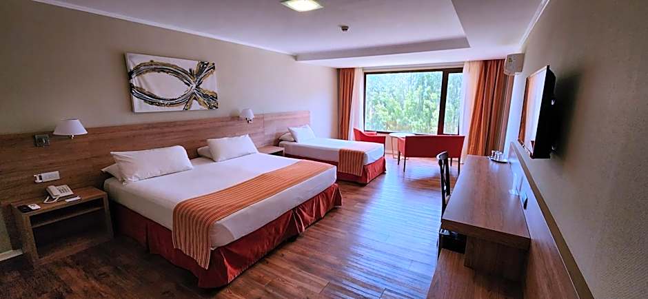 Xelena Hotel & Suites