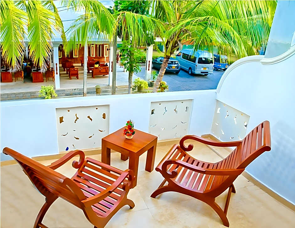 PRINCE BEACH HOTEL BENTOTA