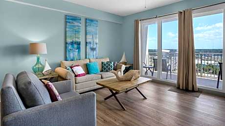 Laketown Wharf 1037
