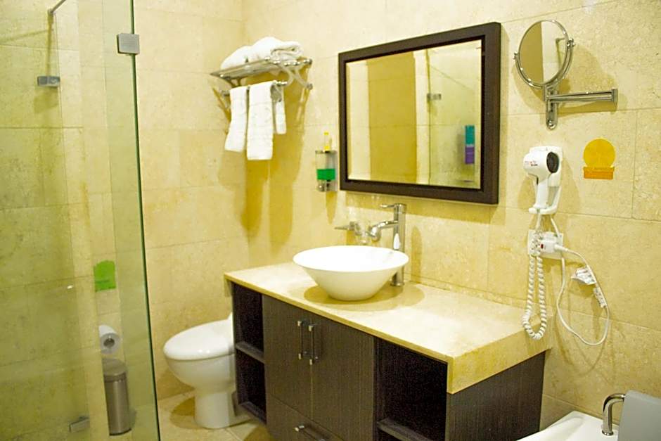 Hotel Bolivariana Plaza Medellin