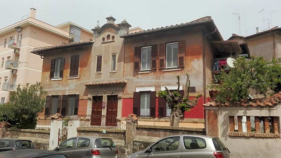 Take It Easy Roma Guest House