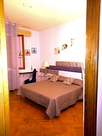 Double Room with Shared Bathroom