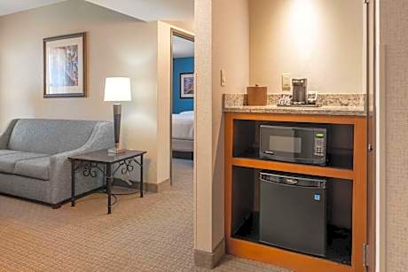 Queen Suite with Two Queen Beds with Sofa Bed