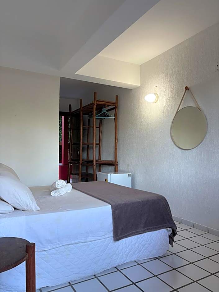 Novos Baianos Hostel e Pousada