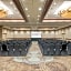 Crowne Plaza Knoxville Downtown University by IHG