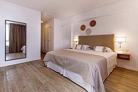 1 BEDROOM 1 ADULT