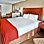 Holiday Inn Express Hotel & Suites - Dubuque West By IHG