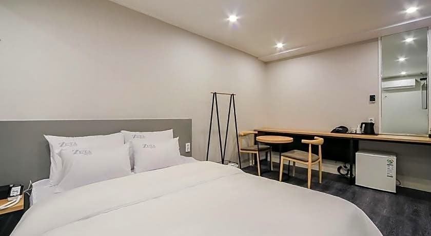Gamdong Hotel
