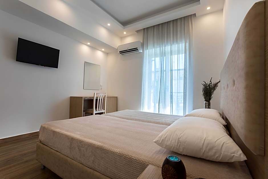 Mare Naxia Hotel