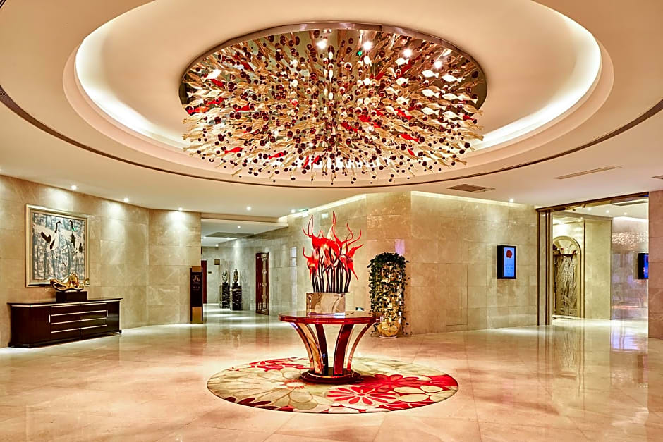 Crowne Plaza Zhenjiang By IHG