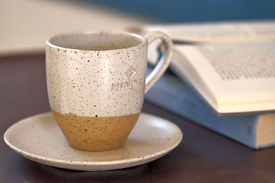 Minois Sugarcube Suites