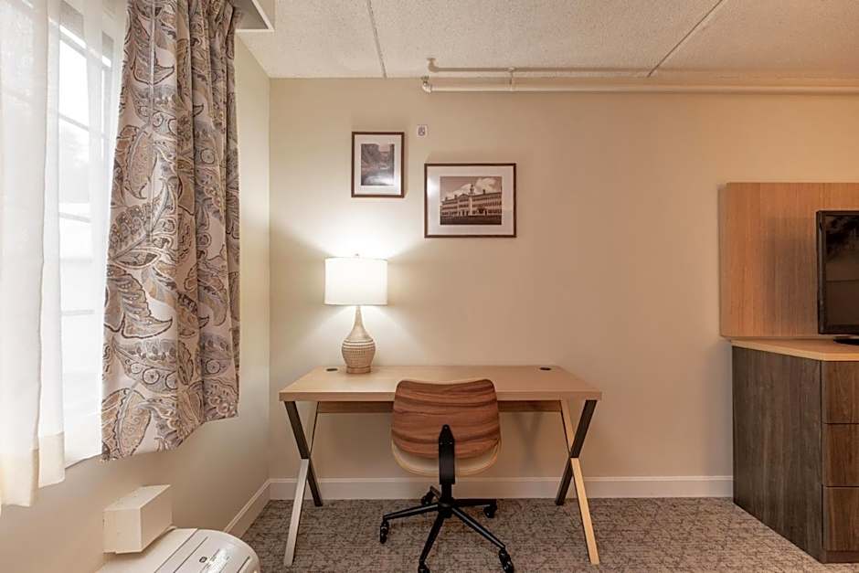 Fireside Inn & Suites West Lebanon