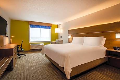 Standard Room with One King Bed - Extra Floor Space