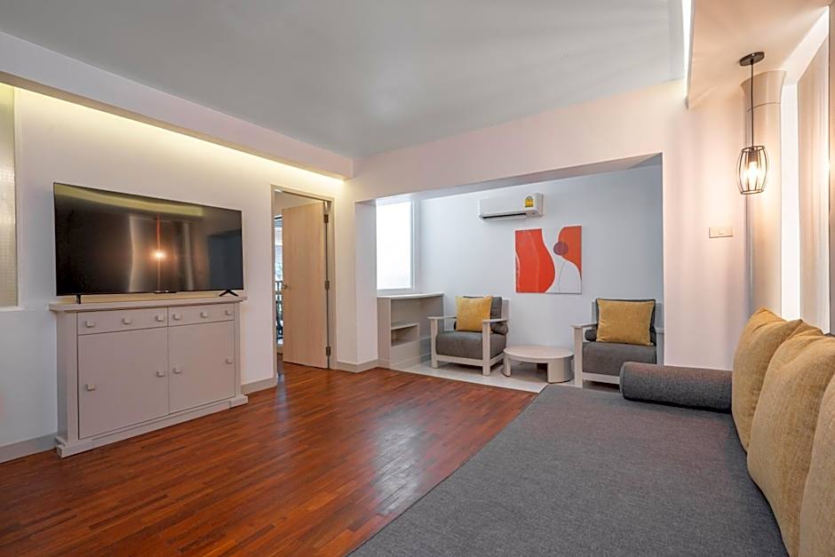 Photo 1 of 11 of Studio Suite