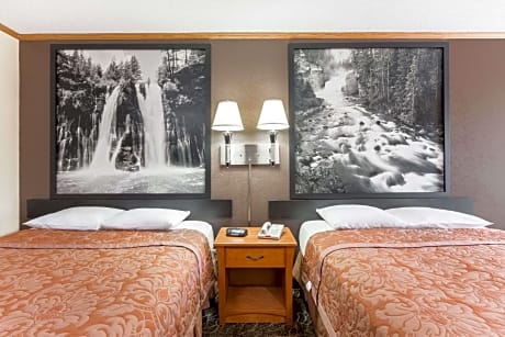 1 King Bed Accessible Room Non-Smoking