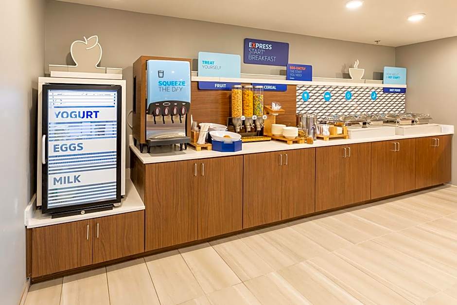 Holiday Inn Express & Suites Englewood - Denver South By IHG